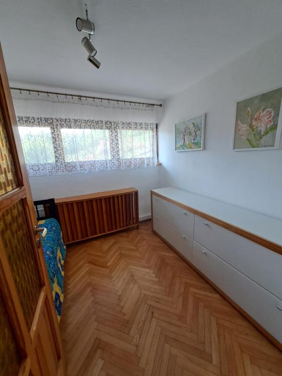 Zdjęcie 2 do Sypialnia 4